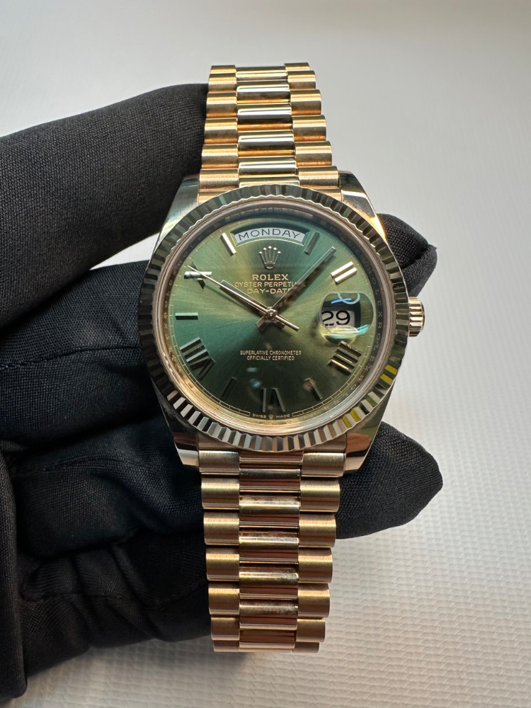 Rolex DAY-DATE 40 MM EVEROSE GOLD